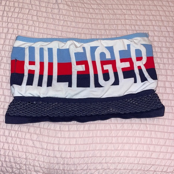 Tommy Hilfiger Tops - Tommy Hilfiger crop top